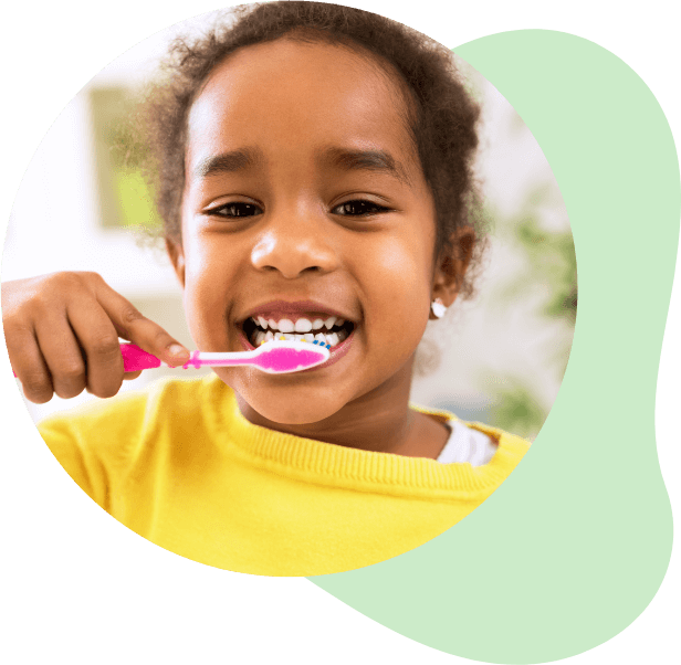 children brushing teeth